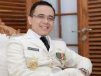 bupati-banyuwangi-abdullah-azwar-anas_20161127_085354.jpg