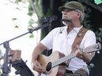 chord-gitar-dan-lirik-lagu-sugali-iwan-fals-lihat-sugali-menari-di-lokasi-wts-kelas.jpg