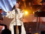 chord-gitar-dan-video-i-turn-to-you-christina-aguilera.jpg