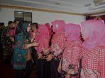dewi-handajani-mengukuhkan-pengurus-pusat-pelayanan.jpg