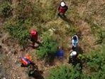 diduga-mau-bunuh-diri-pria-nekat-loncat-dari-jalan-layang-setinggi-10-meter-di-bandar-lampung.jpg