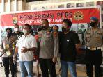 ekspose-di-mapolresta-bandar-lampung-terkait-pembunuhan-pria-bertato.jpg