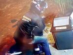 gasak-kotak-sampah_20180504_133006.jpg