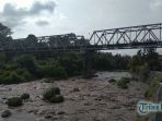 gunung-agung-meletus-banjir-lahar-sungai-unda_20171127_094547.jpg