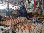 harga-telur-di-lampung-selatan-masih-menguntungkan-bagi-peternak-ayam-petelur.jpg
