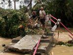 jembatan-putus-di-banyu-urip.jpg