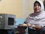 kabid-sarana-dan-prasarana-distan-tulangbawang-andri-bisnis-kue-dan-kerajinan-selama-wfh.jpg