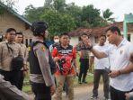 kapolres-diadang-warga.jpg