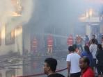 kebakaran-di-pasar-ubud_20160324_111228.jpg