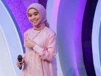 lesty-kejora-senyum-malu-malu-saat-konfirmasi-lihat-model-apartemen-bareng-rizky-billar.jpg