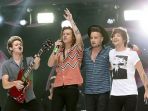 louis-tomlinson-personel-one-direction_20170305_080911.jpg