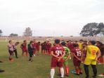 manajemen-badak-lampung-fc-ungkap-budiarjo-thalib-cocok-dengan-anak-asuhnya.jpg