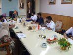 nunik-meminta-kerapu-lampung-dukung-program-smart-village.jpg