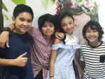 para-artis-pemeran-fil-naura-and-genk-juara_20171122_134747.jpg