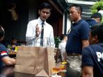 pegawai-kafe-kopi-vietnam_20160112_084151.jpg