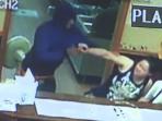 pemilik-restoran-duel-dengan-pelaku-perampokan_20160610_182046.jpg