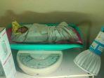 Bayi Perempuan Tergeletak di Kursi Teras Warung Makan di Lampung Tengah, Begini Kondisinya
