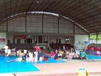 pengungsi-di-tenis-indoor-kalianda-tersisa-100-orang.jpg