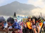 pengungsi-gunung-agung_20170923_090014.jpg