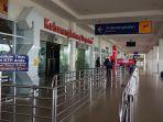 sejumlah-penumpang-menunggu-jadwal-di-terminal-keberangkatan-bandara-radin-intan.jpg