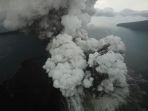 status-gunung-anak-krakatau-meningkat-ke-level-iii-siaga-dilarang-dekati-gak-radius-5-km.jpg