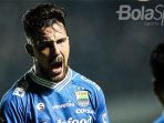 striker-persib-bandung-jonathan-bauman_20180531_223728.jpg