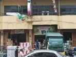 toko-buah-di-balam-kemalingan.jpg