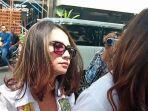 vanessa-angel-diperiksa-sebagai-tersangka-kabid-humas-polda-jatim-kemungkinan-besar-ditahan.jpg
