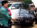 wiranto-sebelum-diserang.jpg