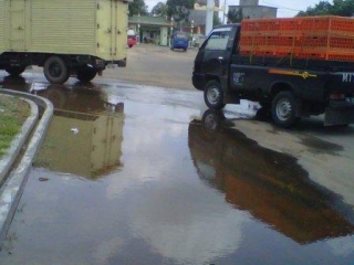 Aspal Terminal Gading Rejo Ambles di Dua Titik - IMG02569-20120326-1242.jpg