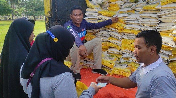 Stabilisasi Harga Beras dan Bapok, Bulog Bima Gelar Operasi Pasar di Kota Bima