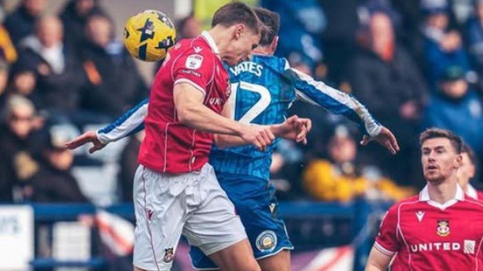 PEMAIN SHEFFIELD WEDNESDAY DAN WREXHAM -