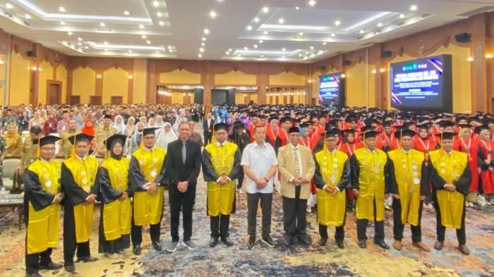 Lulusan STIKES Hamzar Diminta Terjun Langsung Layani Warga Lewat Program Home Care