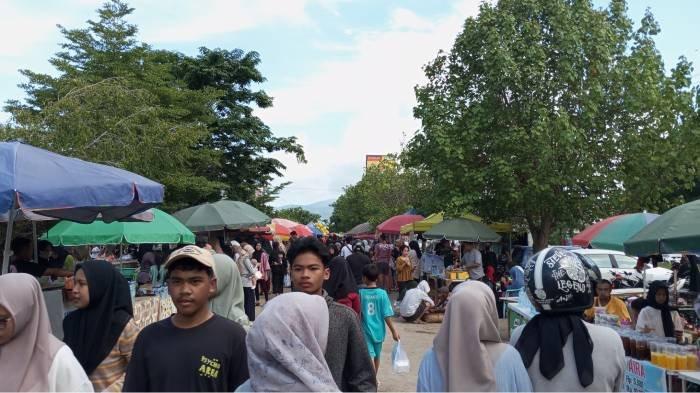 Pantai Amahami Kota Bima, Spot Ikonik Tepi Pantai untuk Bersantai dan Kulineran