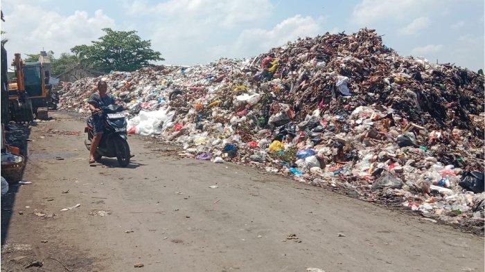Atasi Tumpukan Sampah di TPS, Pemkot Mataram Tambah Ritase Truk ke TPA Kebon Kongok