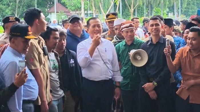Dua Tahun Alami Krisis, Warga Gili Meno Ingin  Disuplai Air Bersih dengan Pipa Bawah Laut
