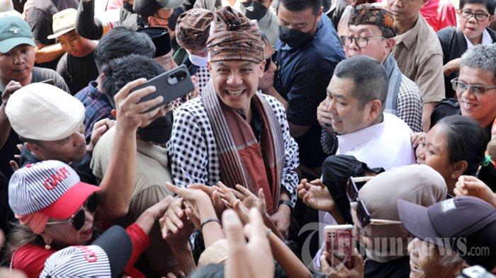 Hasil Survei Terbaru IPE Elektabilitas Ganjar-Mahfud Terus Naik, Jadi Sosok Capres-Cawapres Idaman