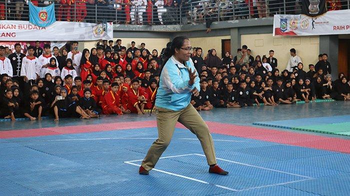 Jatuh Bangun Pelatih Pencak Silat NTB Mariati: Berawal dari Atletik Hingga Raih Juara Internasional