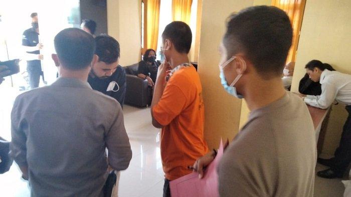 Ancam Sebar Video Bercumbu dengan Mantan Pacar, Pria Asal Bintaro Diringkus Polresta Mataram