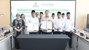 Bank-NTB-Syariah-resmi-kerja-sama-dengan-Baznas-NTB.jpg