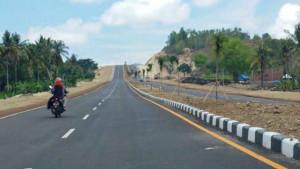Kendaraan-melintas-di-jalan-bypass.jpg