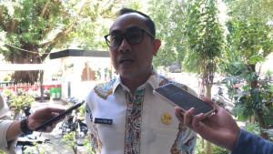 Kepala-Dinas-Kesehatan-Kota-Matara-dr-Emirald-Isfihan_.jpg