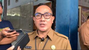 Kepala-Dinas-Kesehatan-Kota-Mataram-dr-H-Emirald-Isfihan__.jpg
