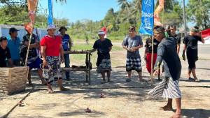 Keseruan-permainan-tradisional-Gasing-di-Sunruse-Land-77.jpg