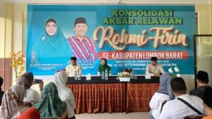 Mantan-Wakil-Gunernur-NTB-Sitti-Rohmi-Djalillah-saat-mengumpulkan-relawan-se-Lombok-Barat.jpg