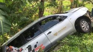 Mobil-terperosokk.jpg