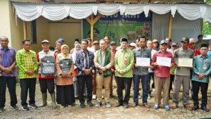 Optimalkan-Potensi-Lahan-Pertanian-Pemkot-Bima-Salurkan-Bantuan-ke-Para-Petani.jpg