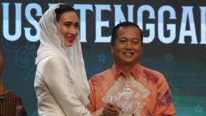 PENGHARGAAN-PARIWISATA-UNTUK-DAERAH-NTB-10.jpg