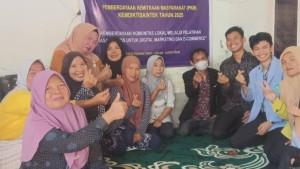 Pemberdayaan-komunitas-lokal.jpg