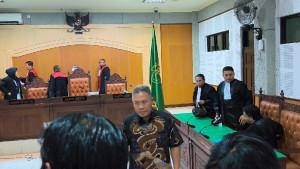 SIDANG-VONIS-ZAINI-ARONY.jpg